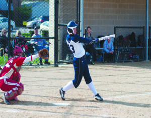 Softball splits with Otterbein, moves to 13-8