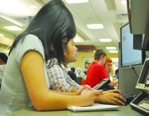 Obama proposes plan to curb tuition hikes