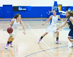 Women finish season tied for fourth with three-game win streak