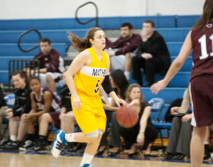 Spartan women don yellow for Chicago, No. 7 Washington