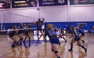 Spartan Volleyball maintains winning record after day one of CMU Tournament