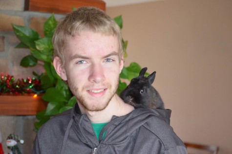 Astronomy student uses software simulations to measure black holes
