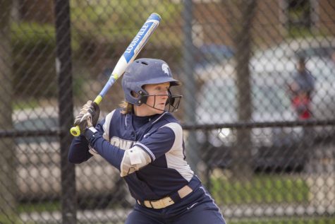 Marooned: Softball swept by Chicago