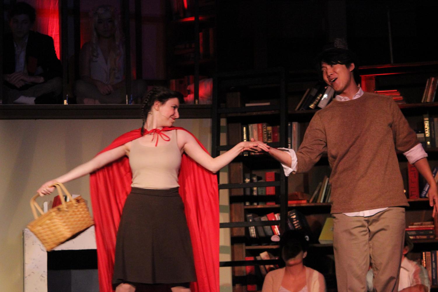 On Nov. 2, 3 and 4, The CWRU Footlighters takes over Carlton Commons bringing “Into the Woods” to the campus community. Turning the room into a library, the cast pulls characters out of books to bring the musical to life.