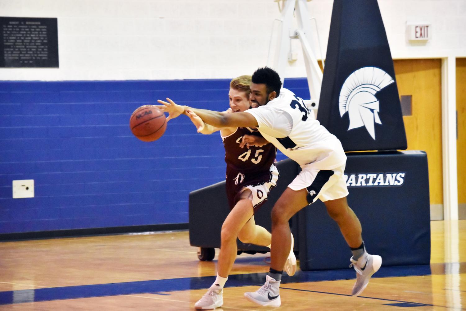 Following a successful two game road trip, the Spartans return home on a three game winning streak. The team hosts Throwback Weekend at Adelbert Gymnasium on Feb. 2 and 4.