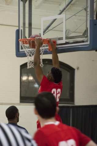 Men’s basketball looks to close out season on the road