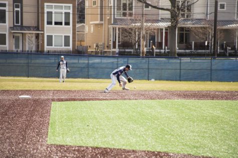 Baseball doubles up Brandeis in sweep