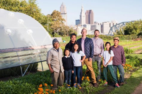 CWRU alumnus helps student-refugees resettle in Cleveland