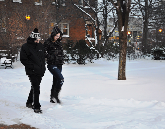 Arctic wind, snow disrupt campus