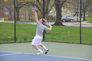 Junior Derek Reinbold topped Walsh’s Nigel Nabuurs 6–2 on Saturday in Case’s 7–1 win. Reinbold improved to 19–9 on the season and is on a five-match win streak.
