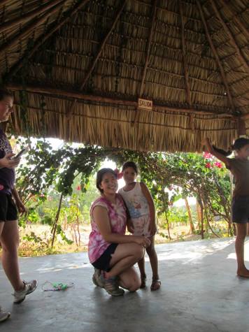 Students ran a Kids Club, where children from the community came to El Coco Loco to play and learn.