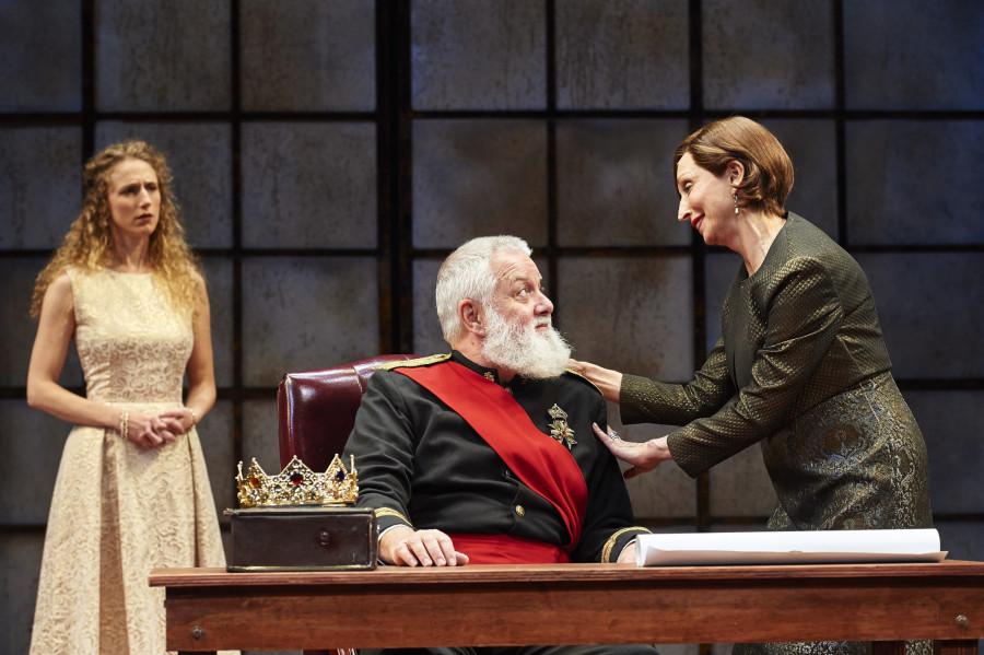 Great Lakes Theater is performing a modernized King Lear.