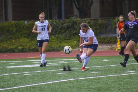 Women’s soccer finishes strong at home with win over Oberlin