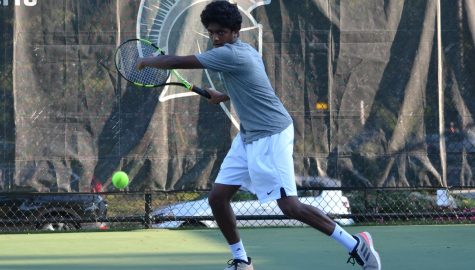 Men’s tennis beats ranked teams, extends winning streak
