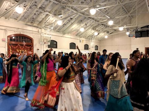 uISA’s “Garba” brings Indian holiday spirit to CWRU