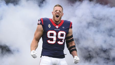 Video: Odell Beckham Jr., J.J. Watt kick field goals before Pro