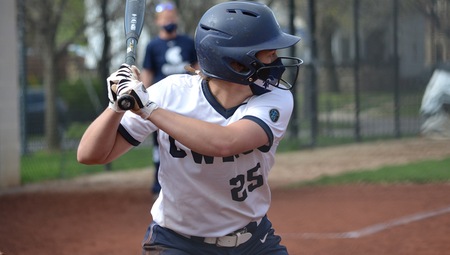 Senior outfielder Hope Yashnik was named UAA Hitter of the Week after going 9 of 13 in the doubleheaders against Denison University and Bluffton University.