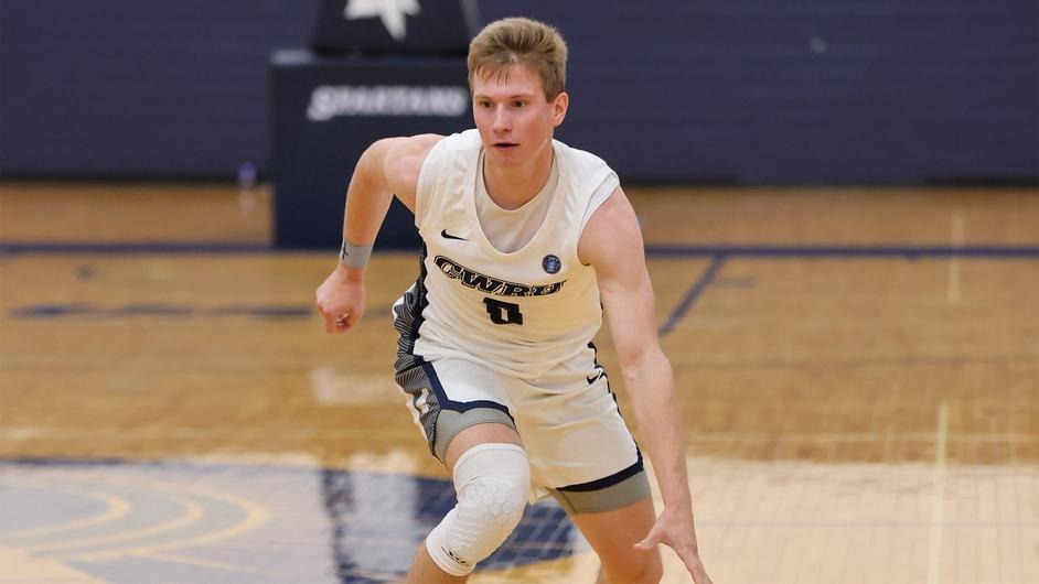 During+the+CWRU+mens+basketball+teams+94-76+win+against+NYU%2C+graduate+student+guard+Anthony+Mazzeo+led+the+team+with+27+points.