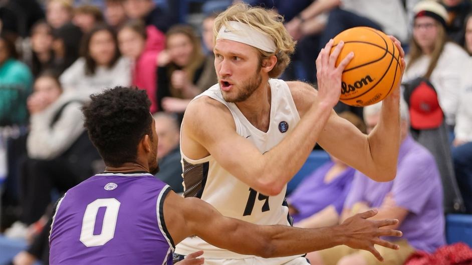 During CWRU mens basketball game against Brandeis University, graduate student guard Preston Maccoux achieved his seventh double-digit contribution this season with 7 3-pointers. 