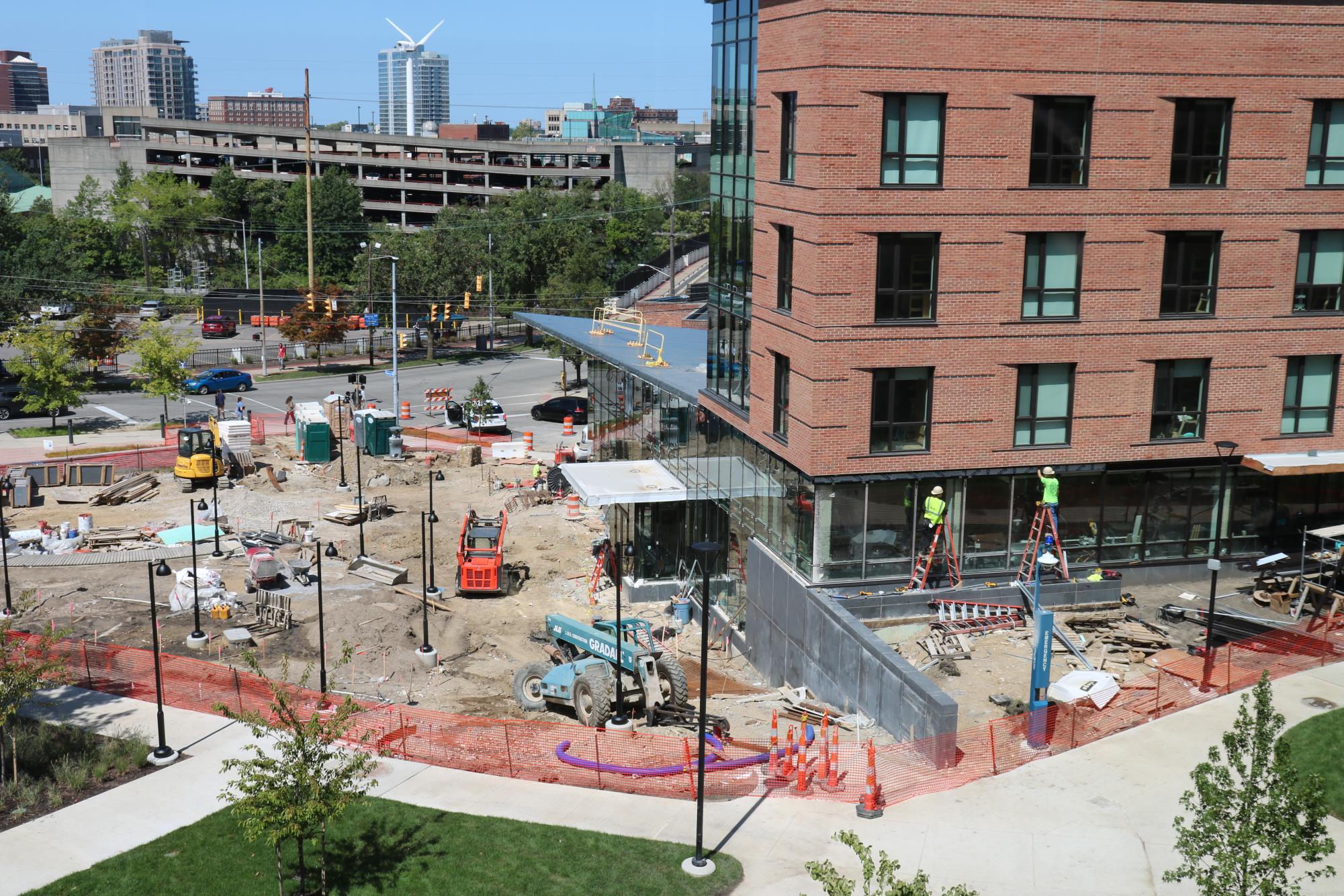 Students move into Noyes and Fayette Houses despite ongoing construction